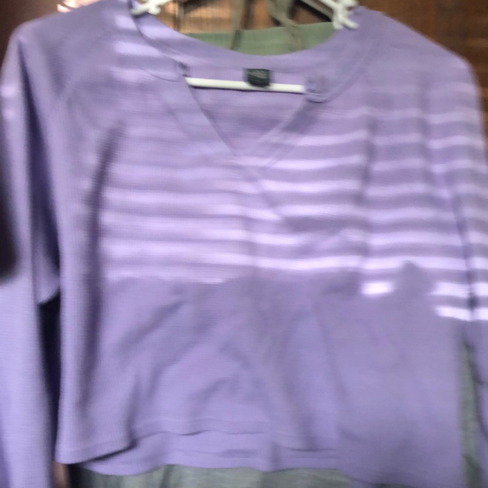 Long sleeve crop top